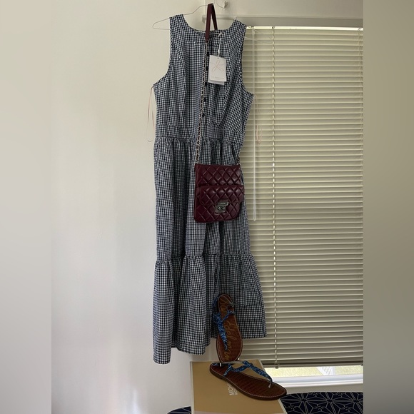 Plum Purple Michael Kors Crossbody Quilted Purse with Chain Strap Detail - Picture 12 of 15